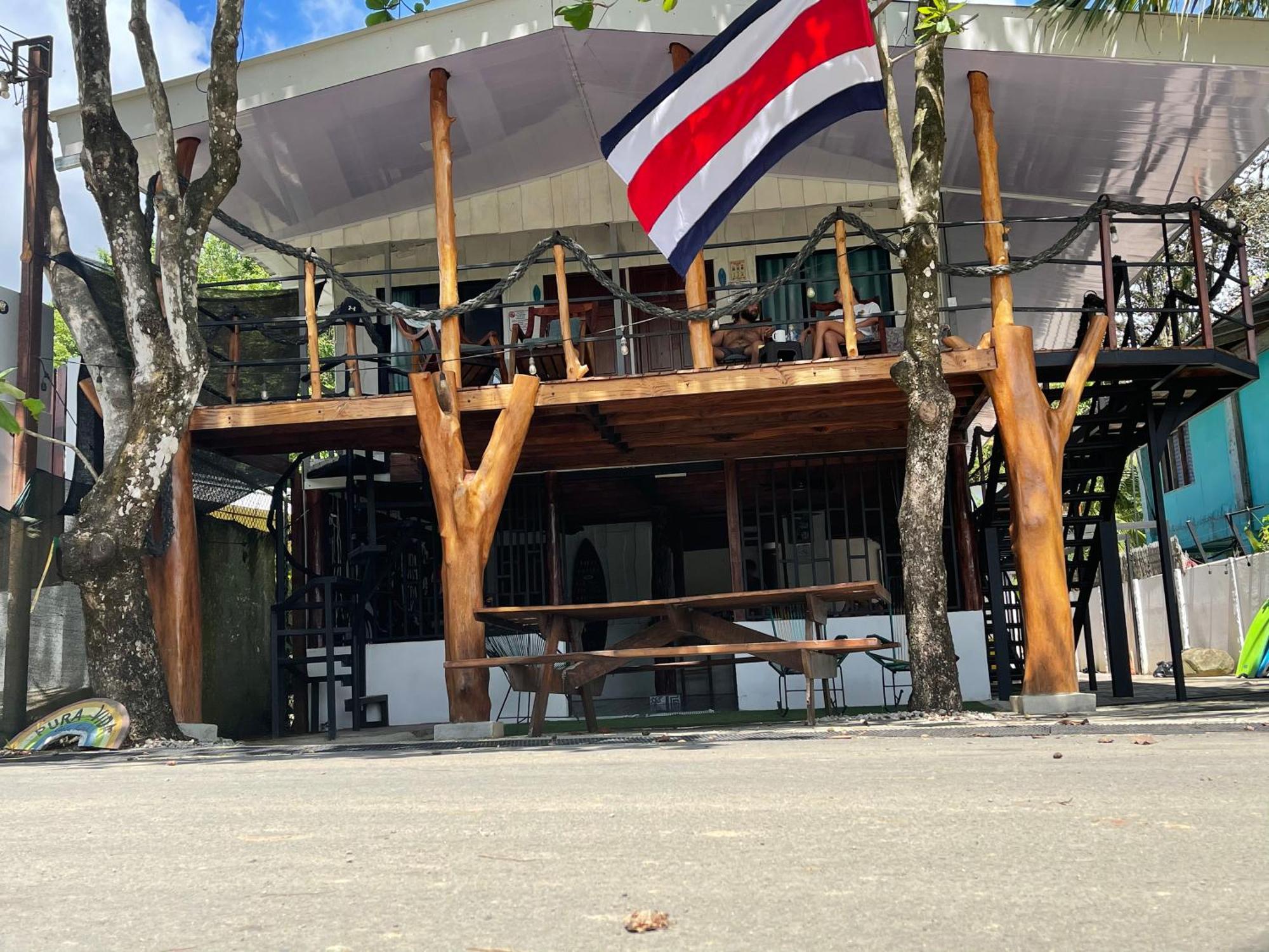 Uvita Pirates Hostel ภายนอก รูปภาพ